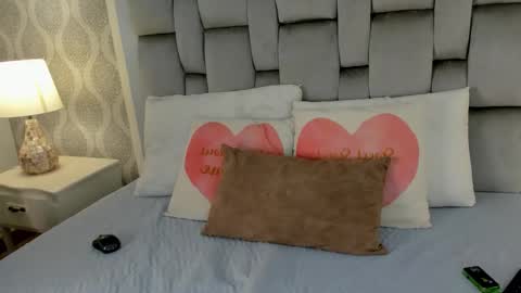 Keiira Fox online show from 03-23-26, 12:09