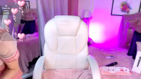    online show from 04-23-26, 04:24