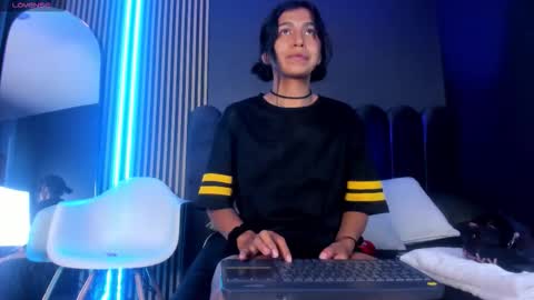 keila online show from 10-24-25, 07:54