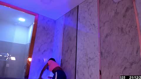 Keila  online show from 12-21-25, 07:04