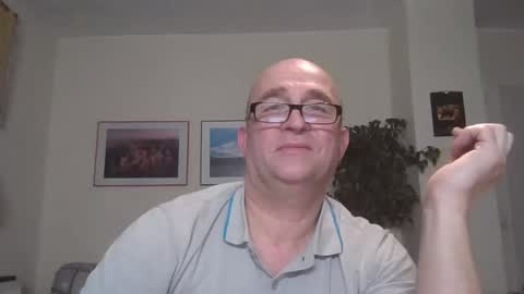 keilie1 online show from 01-11-25, 06:44