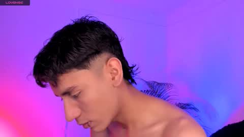 Alejandro Gonzalez online show from 12-05-25, 03:26