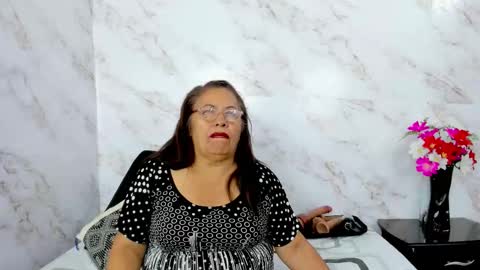   online show from 11-06-25, 12:06