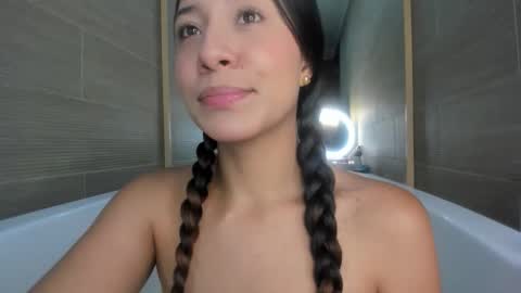 keiry_gonzalez11_aws online show from 10-08-25, 01:14
