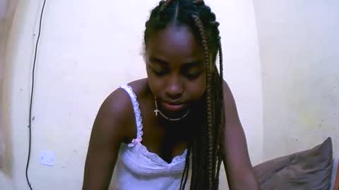 keisha759446 online show from 11-08-25, 08:51