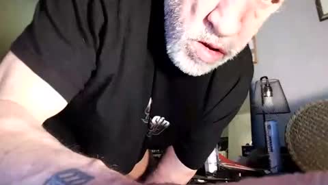 Snapshot of kellasjeffrey chatting on 06-14-26, 08:11 kellasjeffrey online show from 06-14-26, 08:11