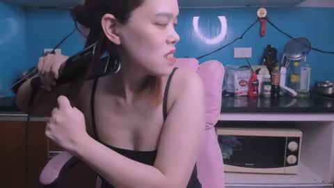 Kelly online show from 03-29-26, 04:23