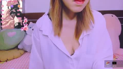 Snapshot of kelly_baby2005 chatting on 07-17-26, 02:40 Kelly online show from 07-17-26, 02:40