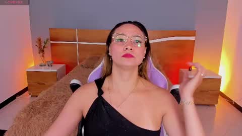 kelly_cute9 online show from 06-29-26, 05:25