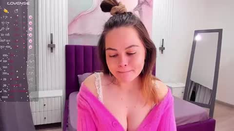 Kelly online show from 03-02-25, 01:36