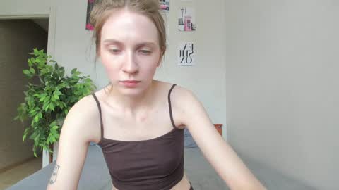 Snapshot of kelly_gerzikaaa chatting on 04-11-26, 02:49 kelly_gerzikaaa online show from 04-11-26, 02:49