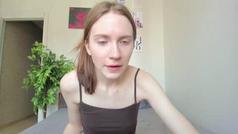 Snapshot of kelly_gerzikaaa chatting on 04-14-26, 05:35 kelly_gerzikaaa online show from 04-14-26, 05:35