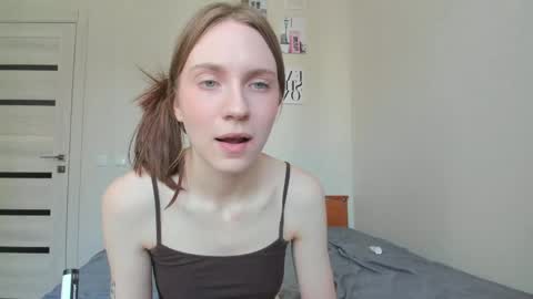 Snapshot of kelly_gerzikaaa chatting on 04-30-26, 04:30 kelly_gerzikaaa online show from 04-30-26, 04:30