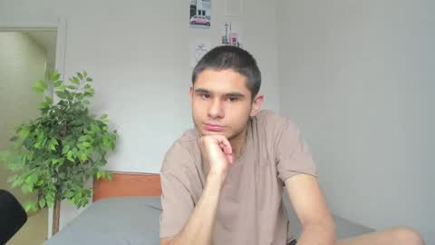 Snapshot of kelly_gerzikaaa chatting on 05-14-26, 11:39 kelly_gerzikaaa online show from 05-14-26, 11:39