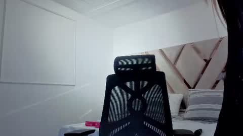 Kelly online show from 07-18-26, 02:49