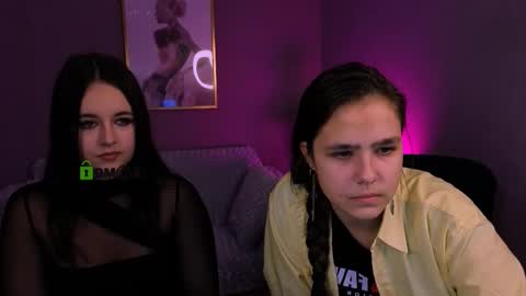 Snapshot of kelly_may1 chatting on 11-06-25, 11:33 kelly_may1 online show from 11-06-25, 11:33