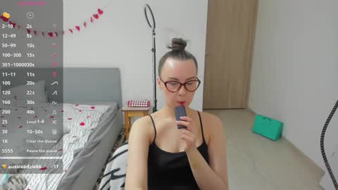 Im Kelly online show from 02-25-26, 12:26