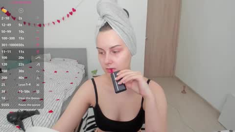 Im Kelly online show from 03-03-26, 10:10