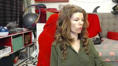 kelly online show from 01-27-25, 01:37