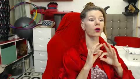 kelly online show from 02-12-25, 10:48