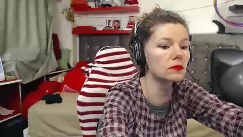 kelly online show from 01-10-26, 02:24