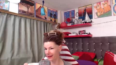 kelly online show from 04-23-26, 02:35