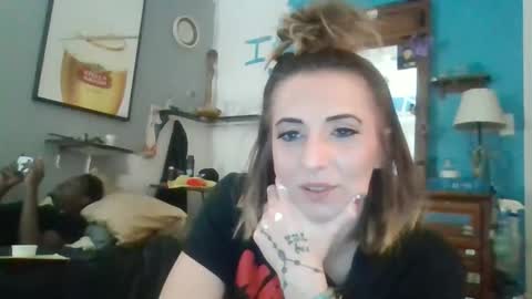 kellyy_marieee13 online show from 05-01-26, 06:18