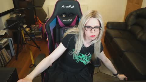 Snapshot of kelseycobalt chatting on 12-22-24, 01:55 kelseycobalt online show from 12-22-24, 01:55