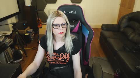 Snapshot of kelseycobalt chatting on 01-28-25, 07:53 kelseycobalt online show from 01-28-25, 07:53