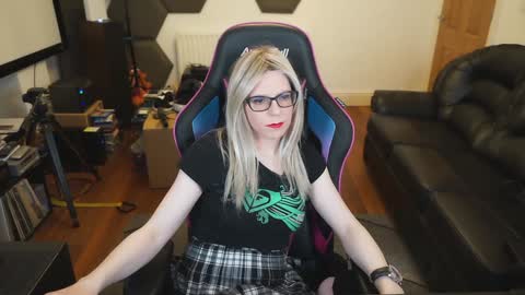 Snapshot of kelseycobalt chatting on 02-06-25, 10:21 kelseycobalt online show from 02-06-25, 10:21