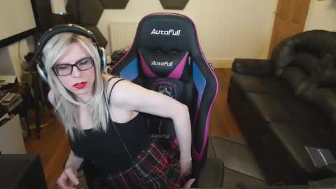 Snapshot of kelseycobalt chatting on 02-13-25, 08:55 kelseycobalt online show from 02-13-25, 08:55