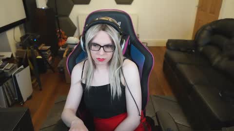 Snapshot of kelseycobalt chatting on 02-20-25, 10:04 kelseycobalt online show from 02-20-25, 10:04