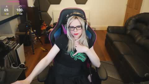 Snapshot of kelseycobalt chatting on 03-08-25, 10:34 kelseycobalt online show from 03-08-25, 10:34