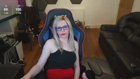 Snapshot of kelseycobalt chatting on 03-09-25, 09:36 kelseycobalt online show from 03-09-25, 09:36