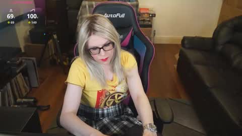 Snapshot of kelseycobalt chatting on 10-16-25, 07:48 kelseycobalt online show from 10-16-25, 07:48