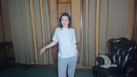 Lina online show from 05-15-26, 07:43