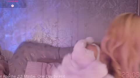 Snapshot of kemii chatting on 11-25-25, 11:05 Kemii online show from 11-25-25, 11:05