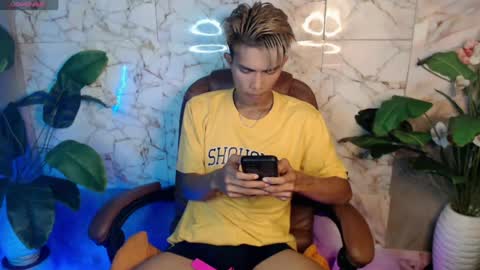 ken_minjun online show from 07-28-26, 12:01