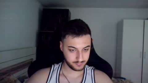 Snapshot of kenan_10 chatting on 05-09-26, 01:05 kenan online show from 05-09-26, 01:05