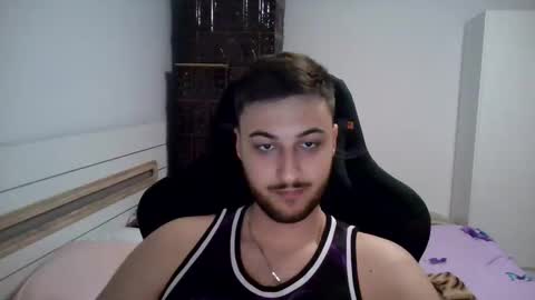 Snapshot of kenan_10 chatting on 05-14-26, 09:43 kenan online show from 05-14-26, 09:43