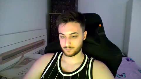 Snapshot of kenan_10 chatting on 05-20-26, 03:29 kenan online show from 05-20-26, 03:29