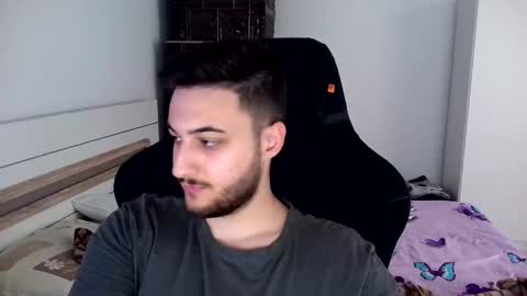 Snapshot of kenan_10 chatting on 05-22-26, 02:22 kenan online show from 05-22-26, 02:22