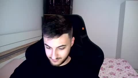 Snapshot of kenan_10 chatting on 06-15-26, 12:02 kenan online show from 06-15-26, 12:02