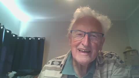Snapshot of kencollingwood chatting on 03-03-25, 05:42 Ken online show from 03-03-25, 05:42
