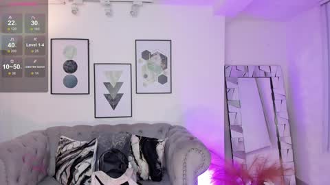 Snapshot of kendaall_jenner chatting on 01-11-25, 10:40 Kendall Jenner online show from 01-11-25, 10:40