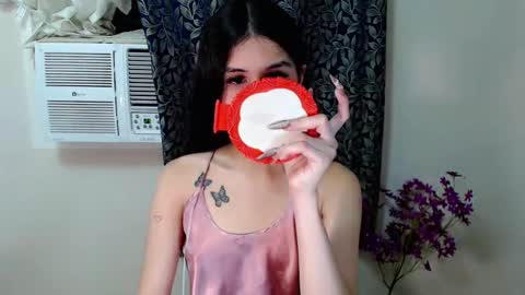 Snapshot of kendal_06 chatting on 09-15-25, 09:53 kendal_06 online show from 09-15-25, 09:53