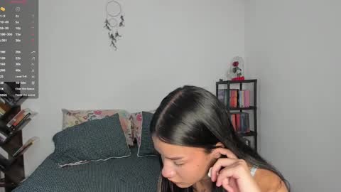 Kendal online show from 12-23-24, 03:01