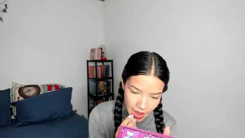 Kendal online show from 02-05-25, 02:59