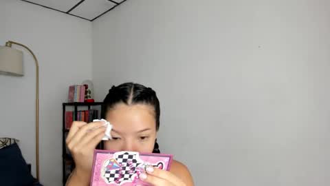 Kendal online show from 02-06-25, 02:37