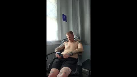 kendall21978 online show from 04-19-26, 06:43